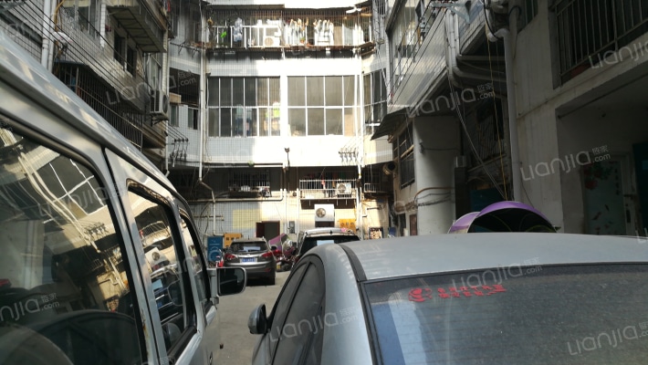 凤凰路西三街27号小区外景图