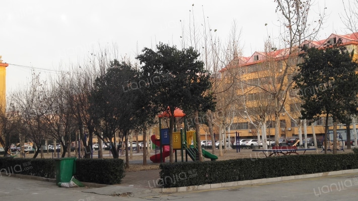 银山小区外景图