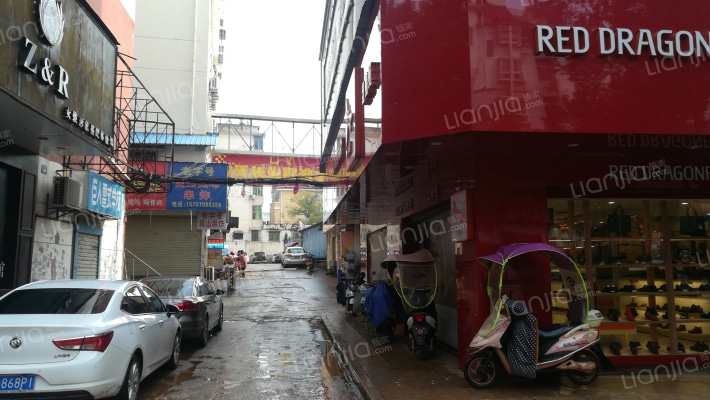 财富广场小区外景图