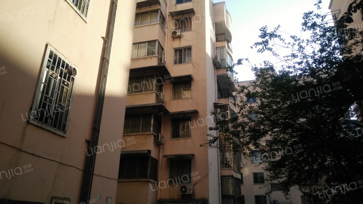 灵秀花园外景图