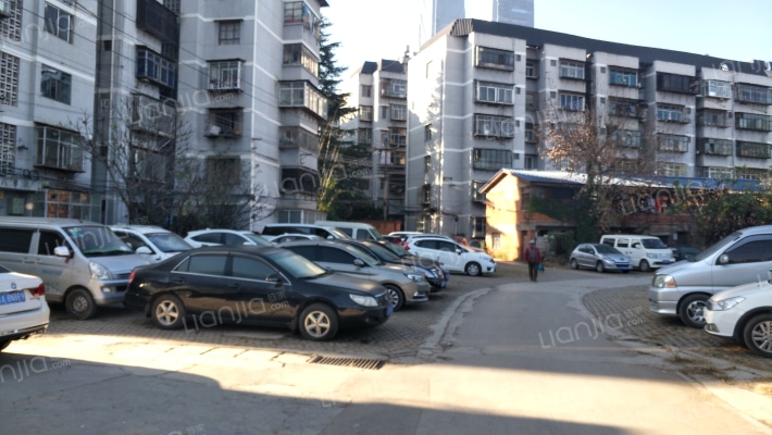 昆明百货公司南坝宿舍外景图