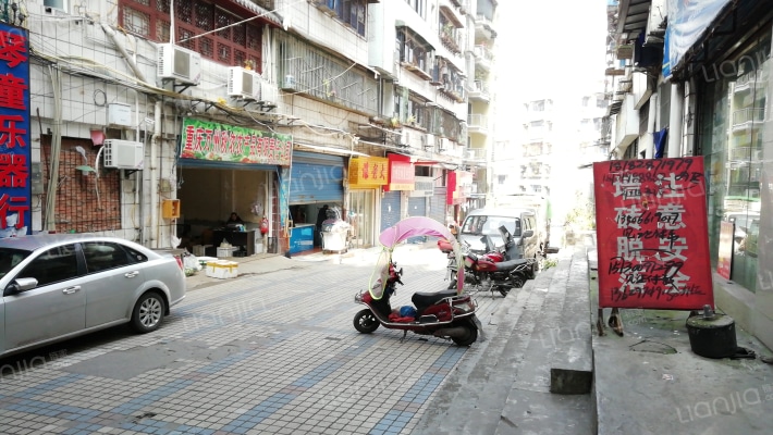 安庆路小区外景图