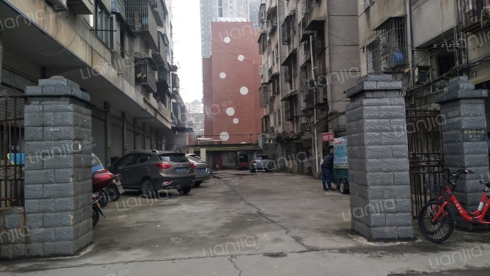 建家园小区外景图