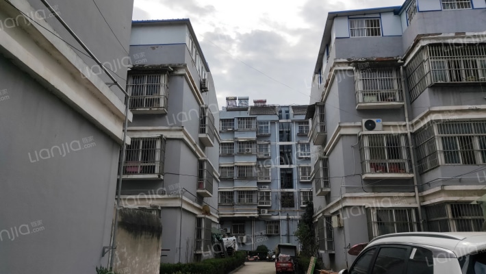 金碧华庭外景图