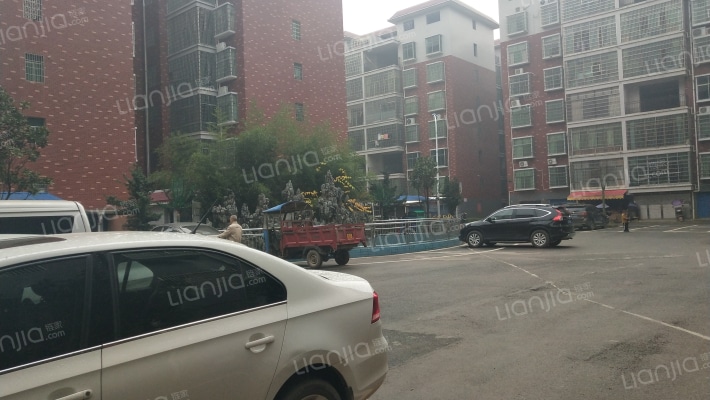 瑞峰苑小区外景图