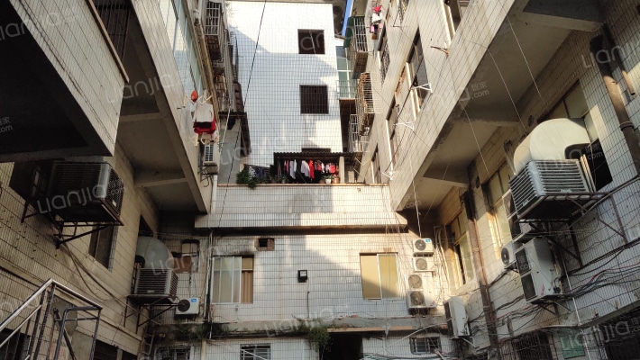 城中公寓外景图