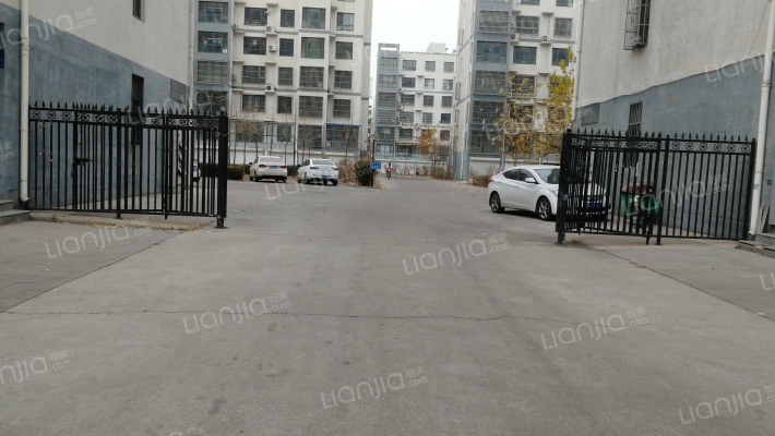 港欣华府外景图