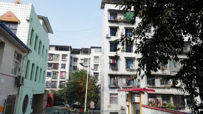 庆宁社区行政中心平安小区外景图