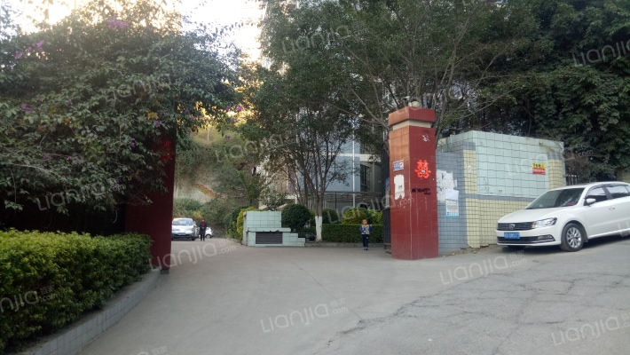 力山箐华苑外景图