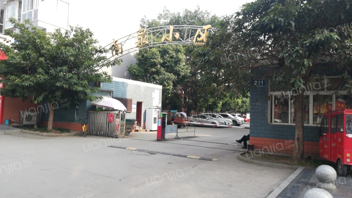 南泉小区外景图