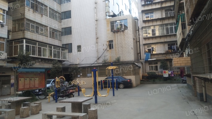 凤凰石油生活区外景图