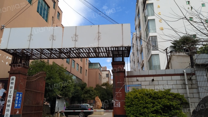 东顺居住宅楼外景图