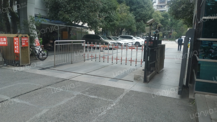 南城华府外景图