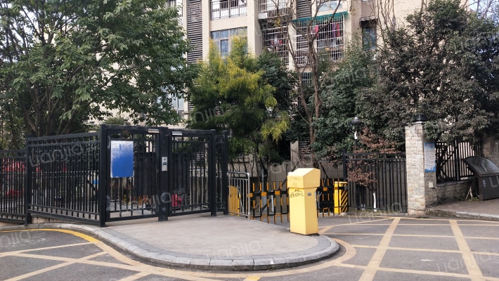 中恒江南第一城C区外景图