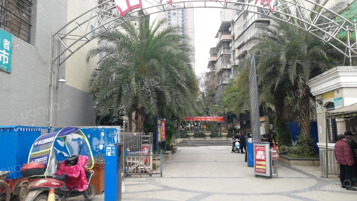 山水前城外景图