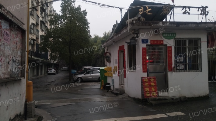 北麓公寓外景图