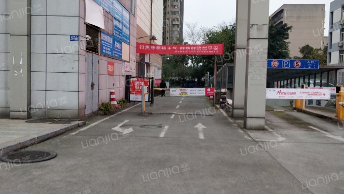 上东尚城外景图