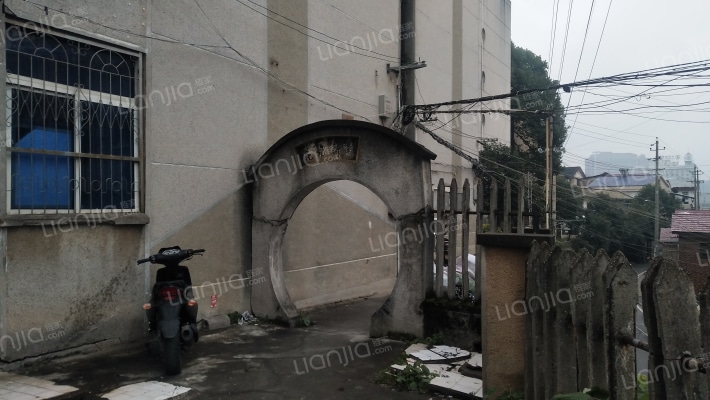 花炮新村外景图