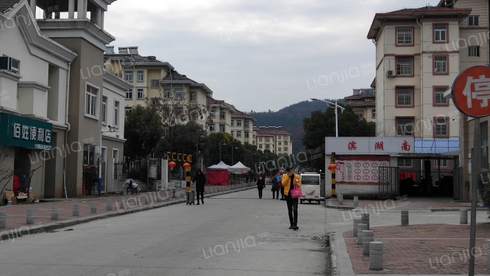 南昌滨湖南苑房价怎么样滨湖南苑房源户型图小区车位交通地址详情分析