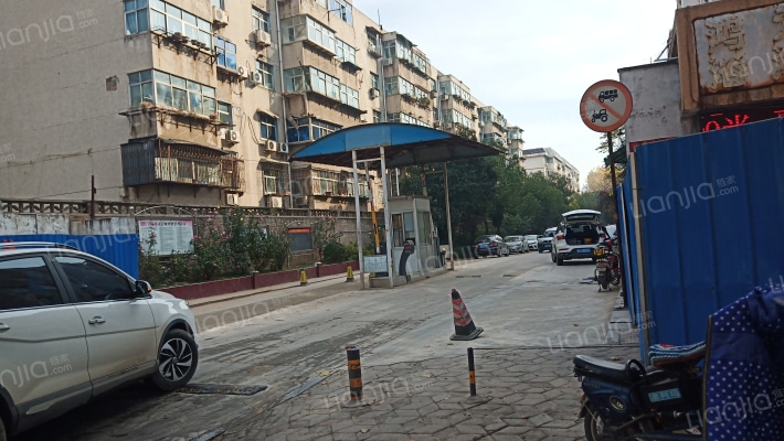 鸿元小区外景图