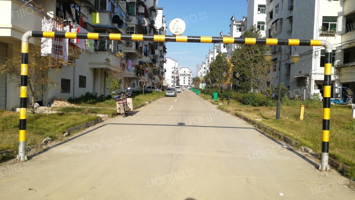 婺源县东福小区外景图