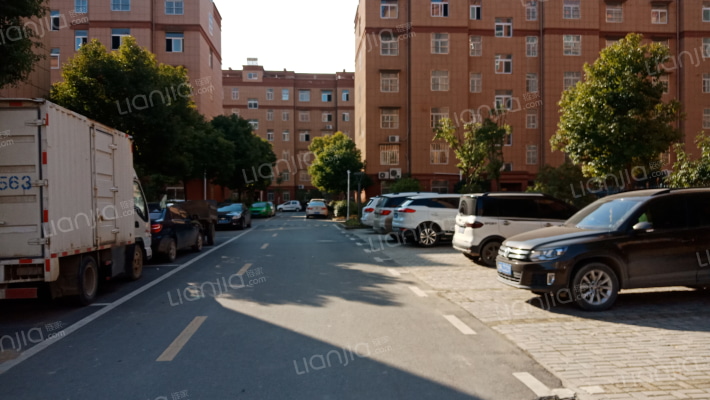 金厦华庭外景图