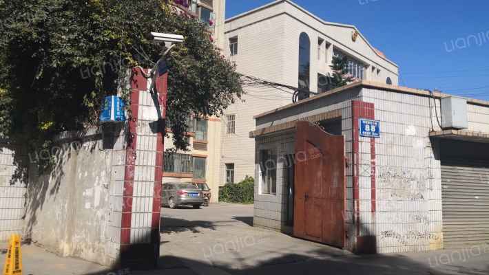 福海法庭宿舍外景图