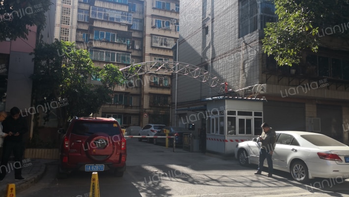 昆瑞宿舍区外景图