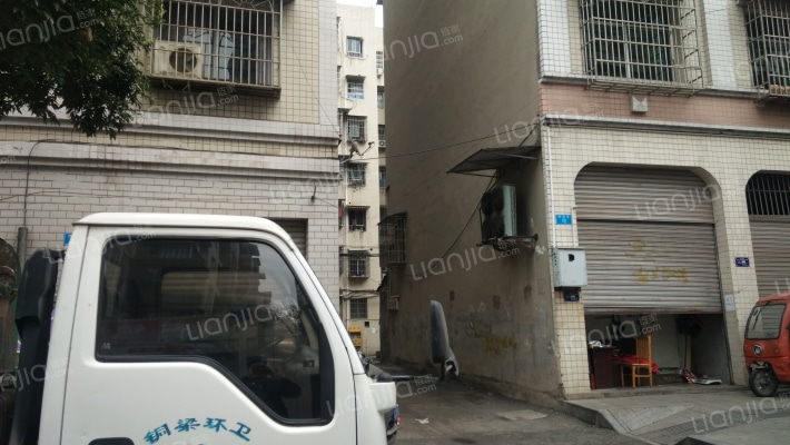 龙门商住楼外景图