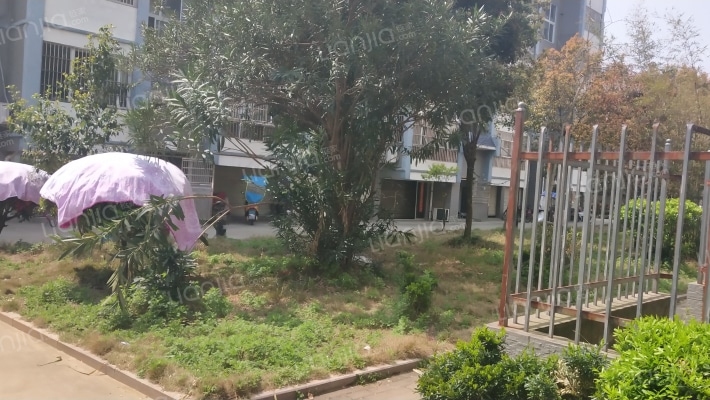 西城名居小区外景图