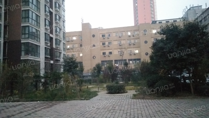 十二街坊外景图