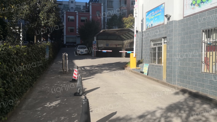 金色港湾外景图