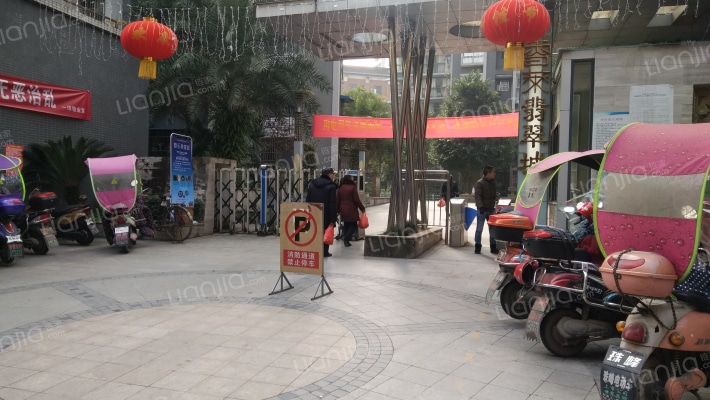 雪莱翡翠城外景图