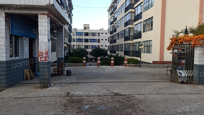 农机厂小区外景图