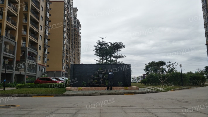 华隆长湖花园外景图