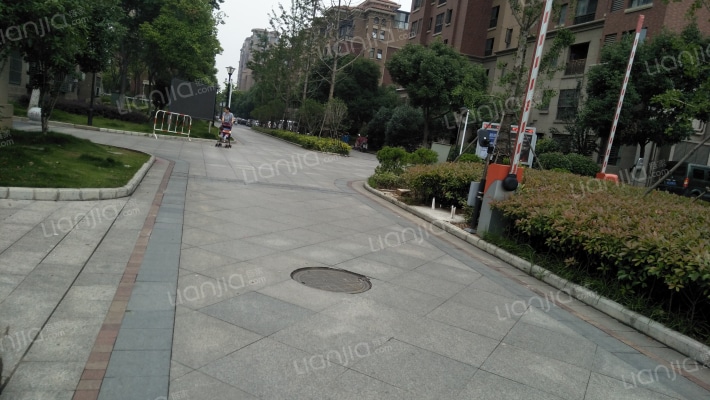 东方明珠六村外景图