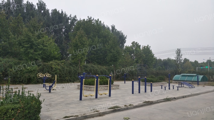 赋海园小区外景图