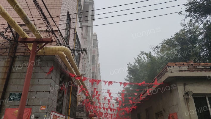 六中居民楼外景图