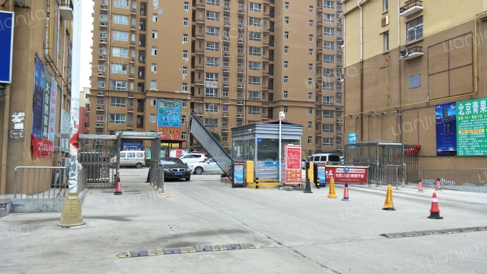 阳光花园外景图