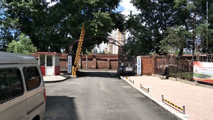 金地花园外景图