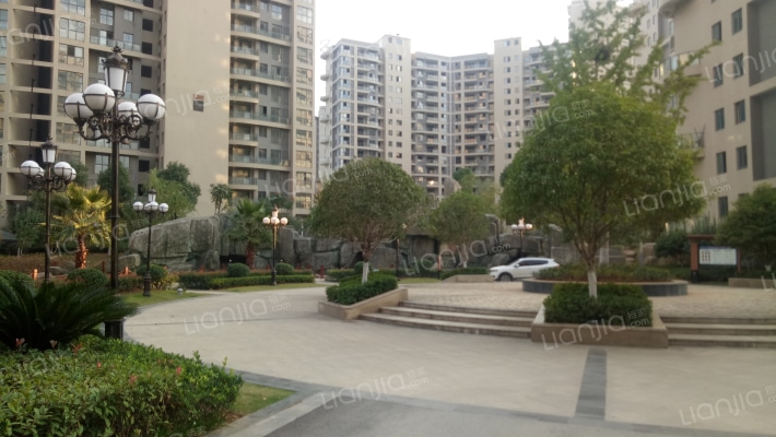 艾都豪庭外景图