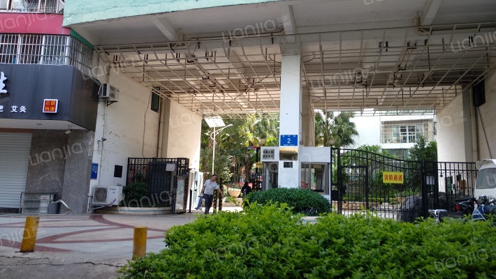 都市绿洲外景图