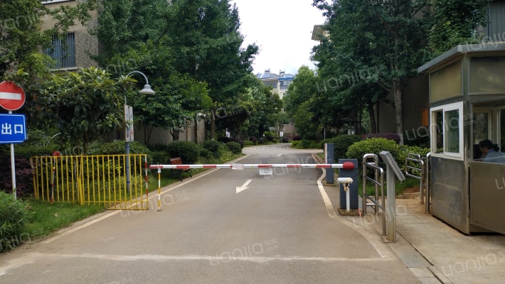 滇池星城星云湾外景图