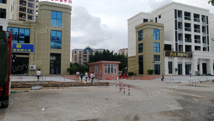 海枫和苑外景图