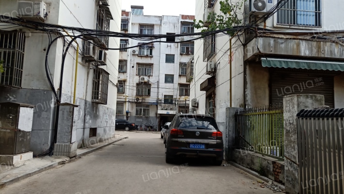 侯园小区外景图