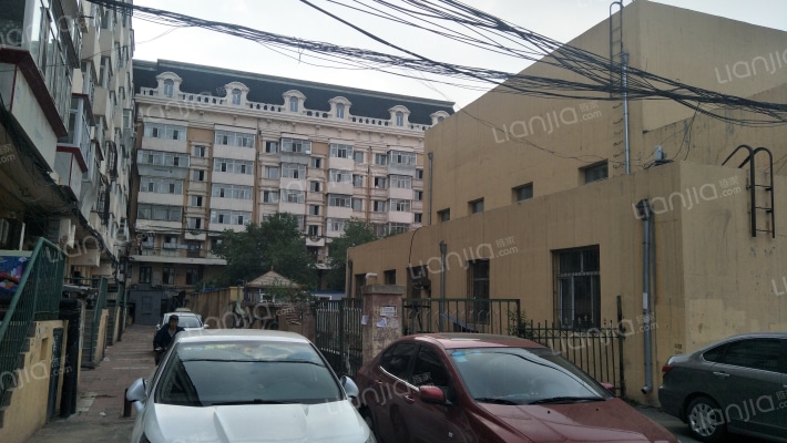 沙曼小区一街区外景图