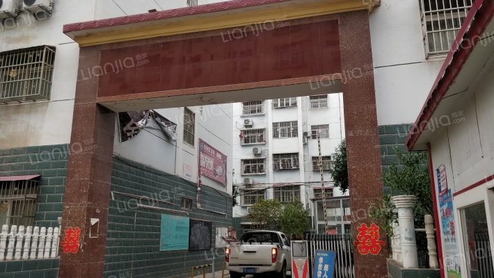 广厦佳苑小区外景图