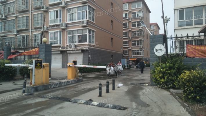 树林新村外景图