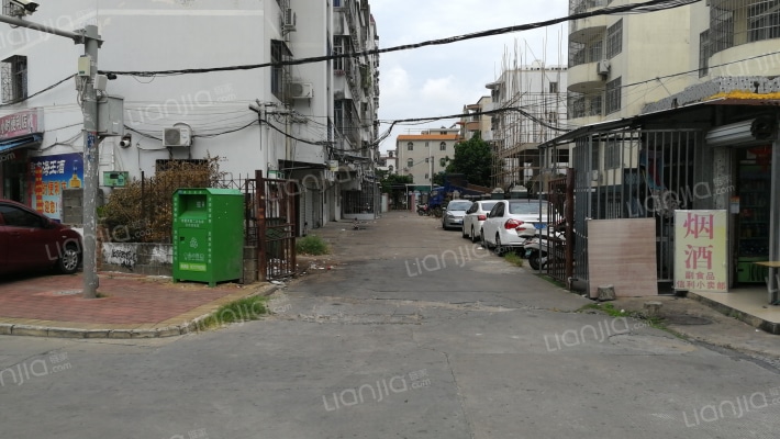 信利公寓外景图