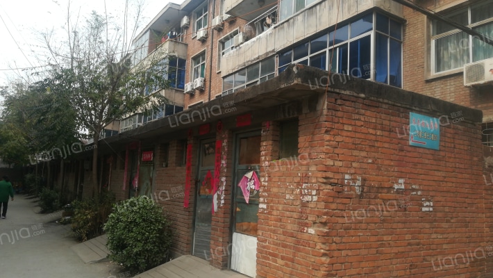 县委办安全小区外景图